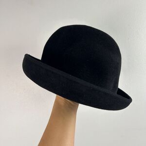 Eric Javits New York Vintage Wool Felt Cloche Hat in Black